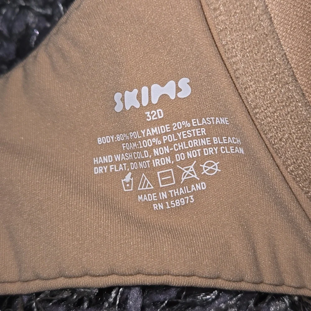 SKIMS - Picture 3 of 5